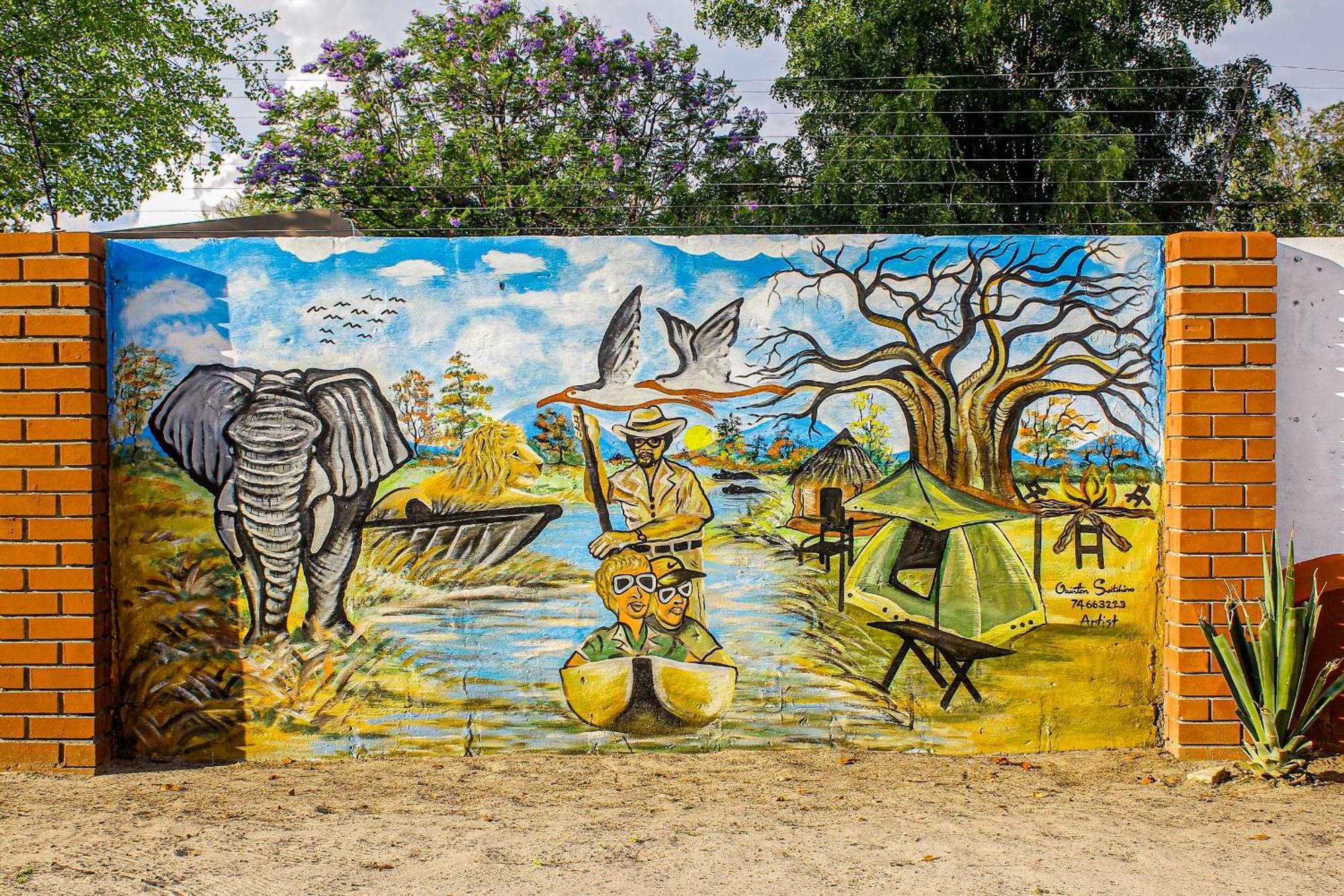 Golentle Home Stay Maun Exterior photo